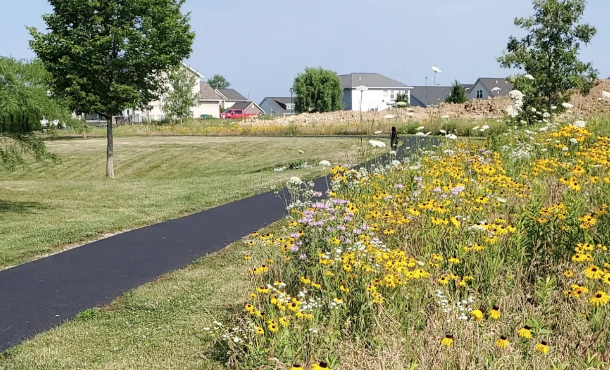 Walking path along the park, Savannah Hills